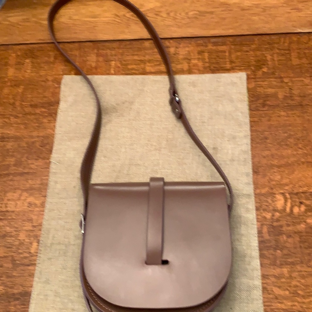A.Cloud Saddle Bag  NWOT Beautiful Designer Bag - Picture 2 of 13